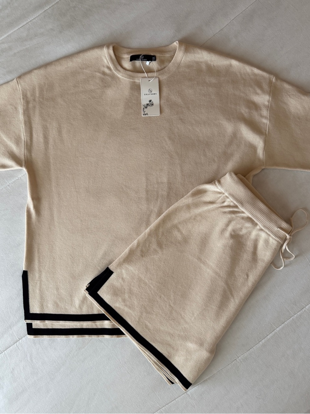 NWT LILLUSORY Cream & Black Knit 2 Piece Shorts Set XL